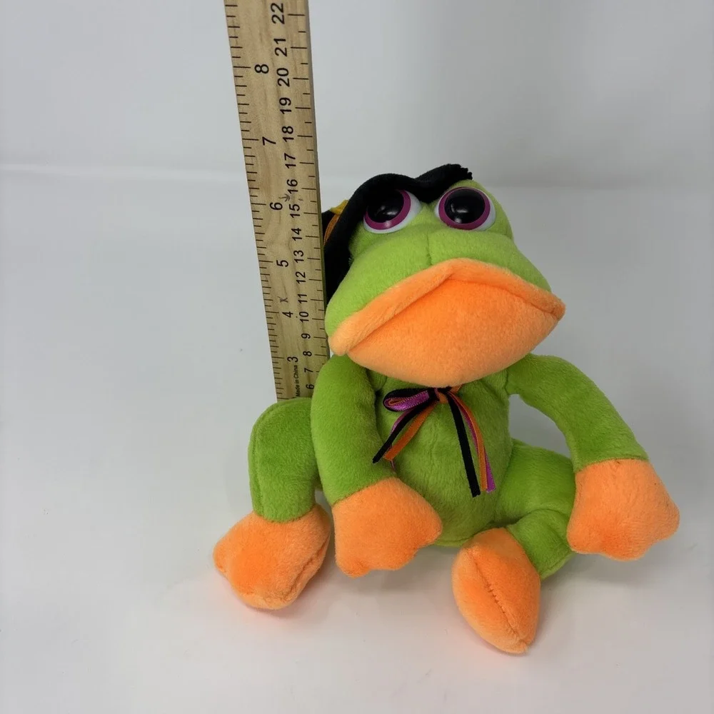 Dan Dee Frog Wearing Witch Hat, Talking Singing‎ Plush Toy  Works, RARE!